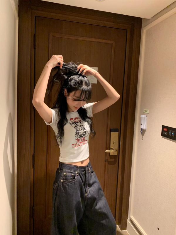 三顆星貓咪英字T 