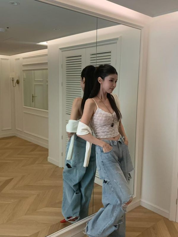 蕾絲美背吊帶背心 