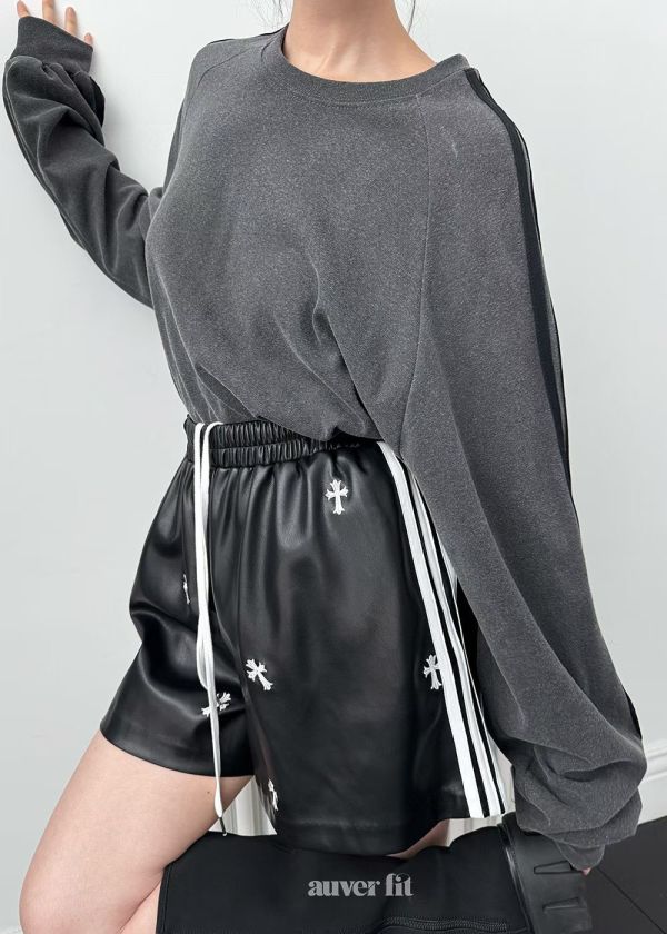 PU皮十字架貼標短褲 