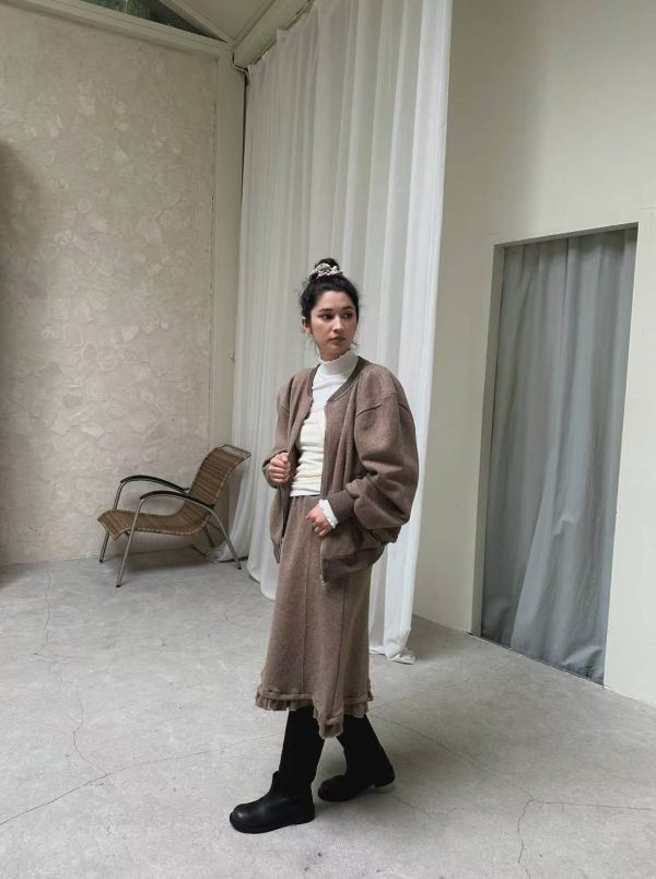 花邊裙襬半身裙 