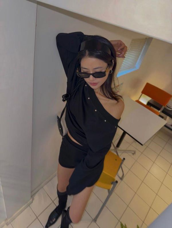 設計感斜肩上衣+短褲SET 