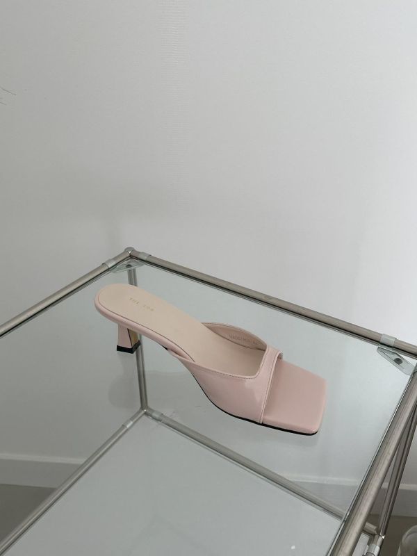 方頭皮革低跟涼鞋(偏小半號/5公分) 