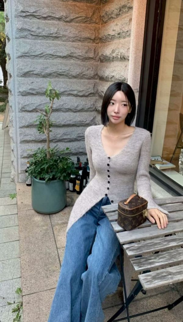 V領排釦開衩針織洋裝 