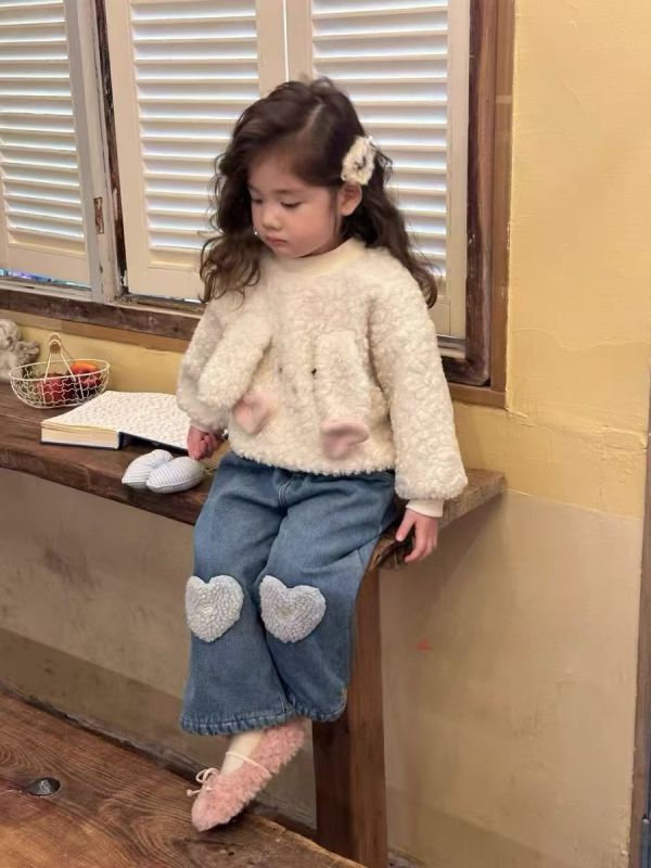 <<90-130>>軟糯抱抱兔羊羔絨上衣 