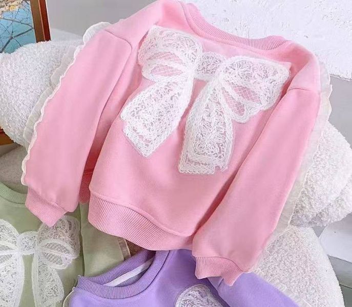 <<90-130>>夢幻蕾絲蝴蝶結加絨上衣(2色) 