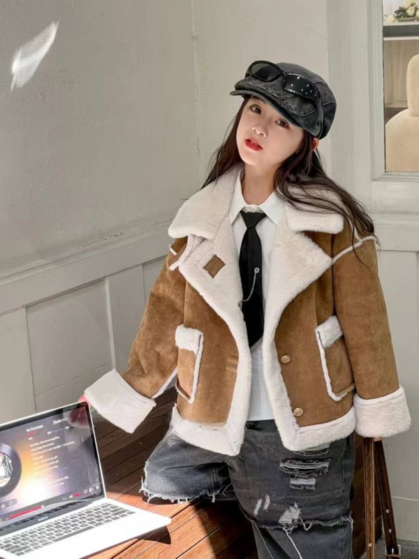 <<120-160>>時尚羊羔絨拼接翻領外套 