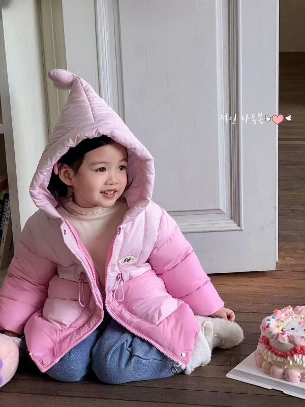 <<90-130>>莓果小精靈鋪棉外套 