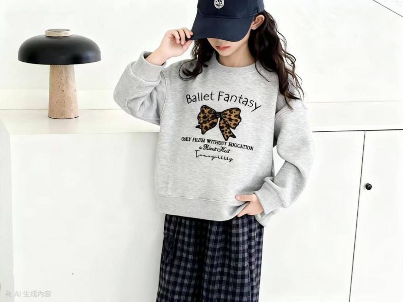 <<140-180>>甜酷芭蕾小豹紋加絨上衣 