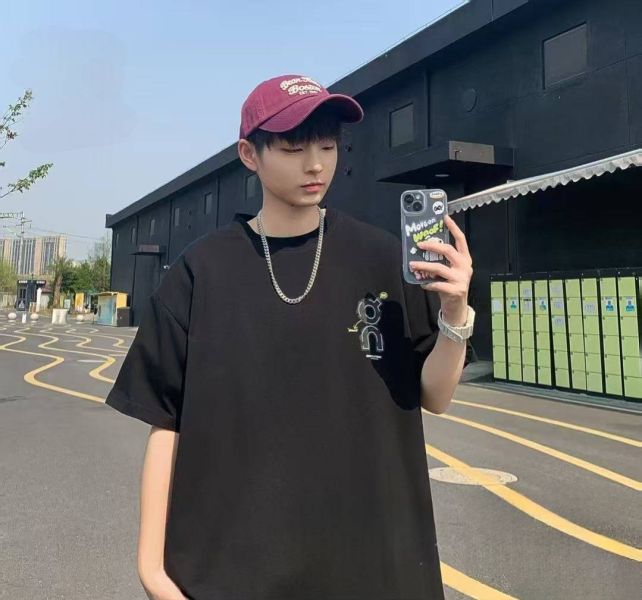 <<160-180>>藝術感塗鴉印花上衣 