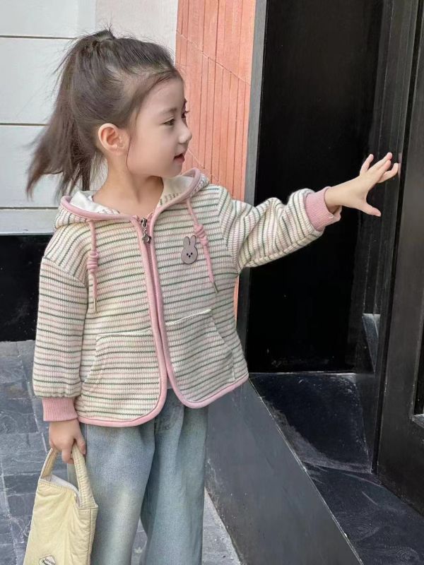 <<80-120>>條紋萌兔連帽拉鍊外套 