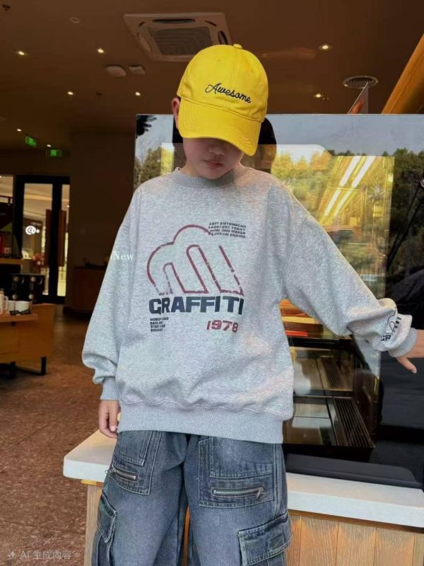 <<140-170>>塗鴉復古男孩休閒上衣 