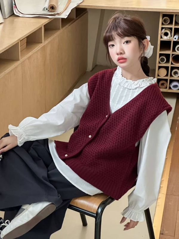 <<130-170>>學院風紅色V領套裝(上衣+背心) 