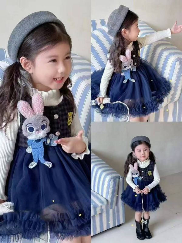 <<110-150>>小學院風兔兔吊帶紗裙禮服 