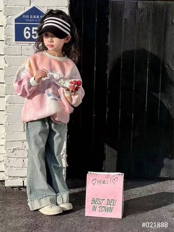 <<110-150>>粉霧星語寬鬆上衣 