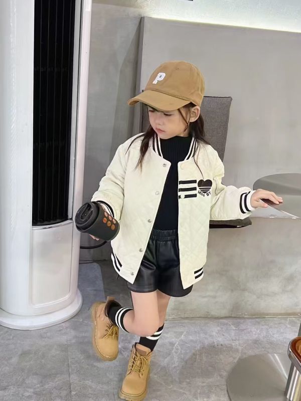 <<90-130>>活力休閒心形外套 