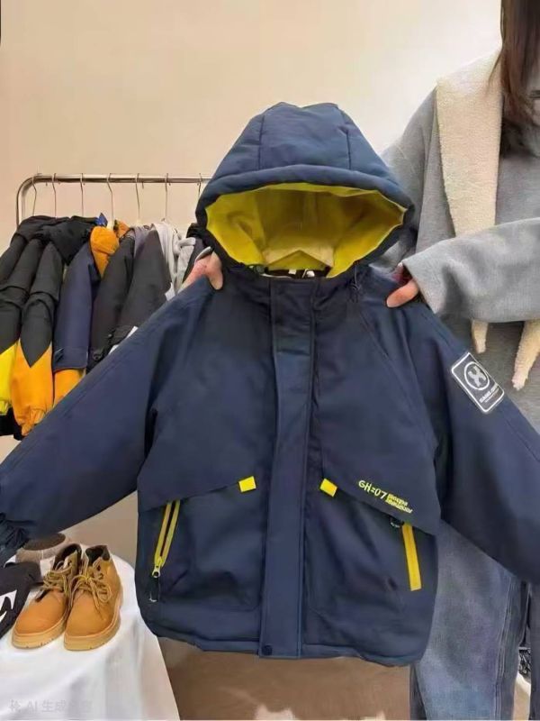 <<110-150>>冬日極光探險外套 