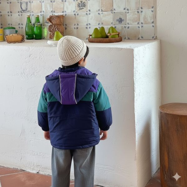 <<90-130>>活力撞色探索外套 