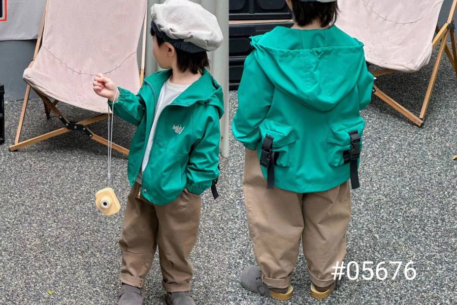 <<90-130>>街頭潮童雙袋外套 