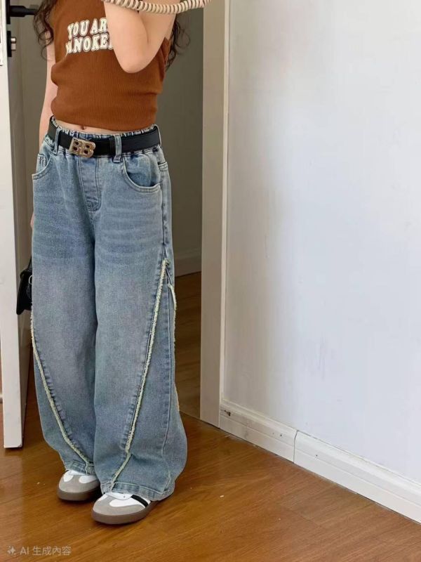 <<115-155>>寬鬆藍色直筒褲 