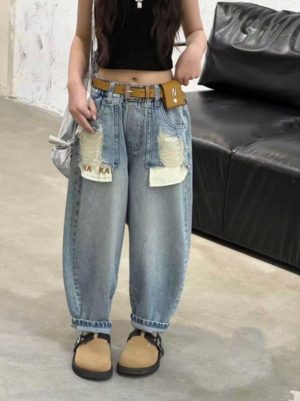 <<115-155>>牛仔破邊袋裝小彎刀褲 