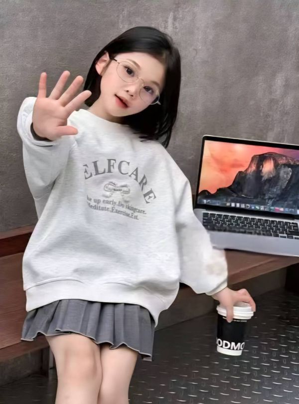 <<110-150>>文藝灰調百搭上衣 