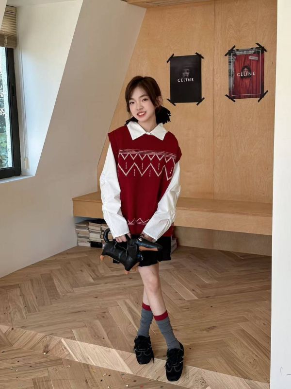 <<130-170>>俏皮學院風套裝(上衣+背心) 