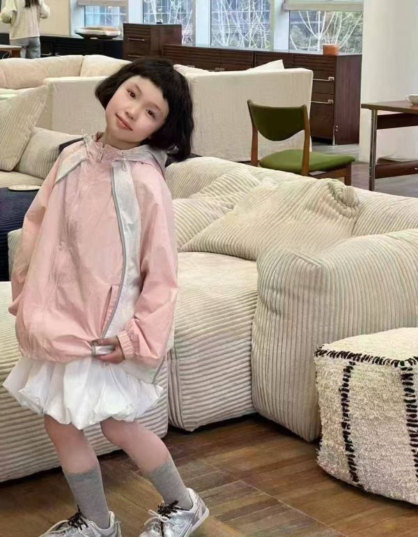 <<120-160>>粉白雲彩少女外套 