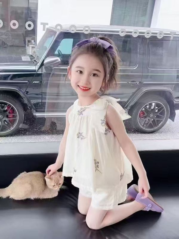 柔雅花瓣輕盈套裝 