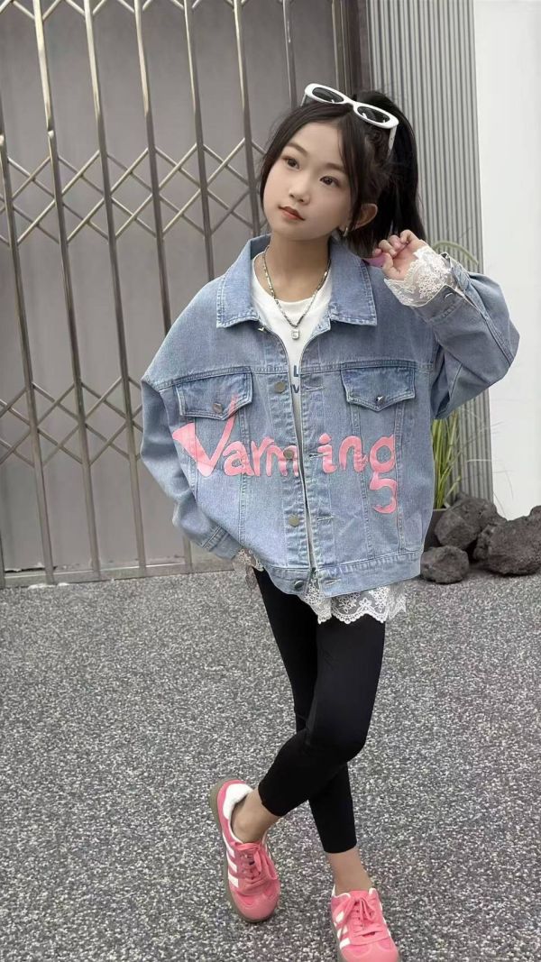 <<110-150>>甜心美式塗鴉牛仔外套 