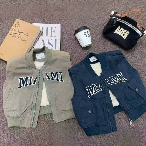 <<90-130>>經典字母美式保暖背心 