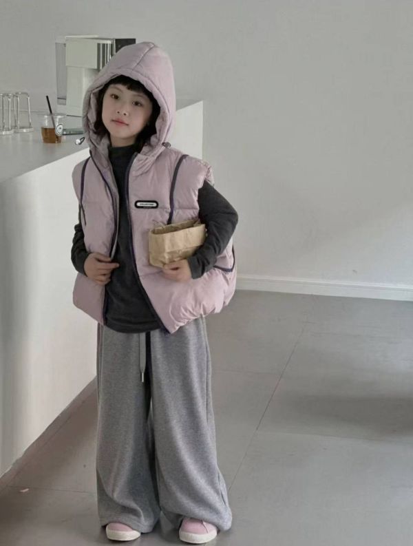 <110-150>>夢幻粉雲連帽鋪棉背心 