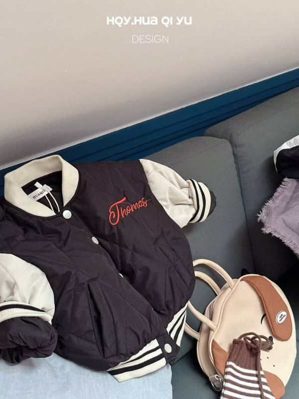 <<80-120>>經典黑白暖夾棉棒球外套 棒球風外套,秋冬童裝外套,學院風童裝