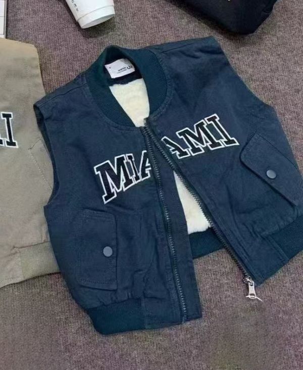 <<90-130>>經典字母美式保暖背心 