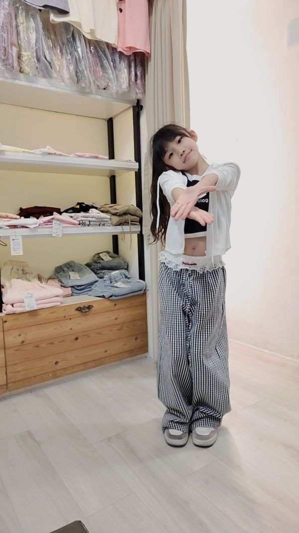 <<110-130>>甜酷格紋休閒寬褲 