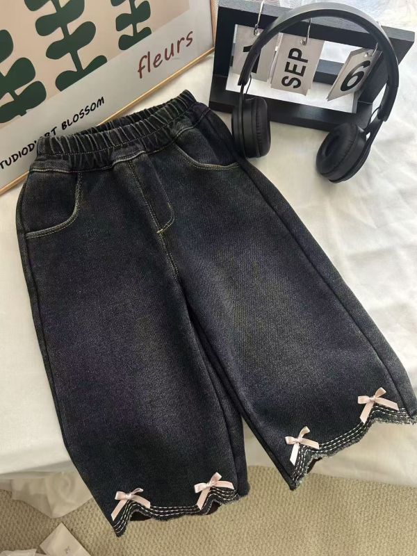 <<90-110>>可愛直筒蝴蝶結加絨牛仔褲 
