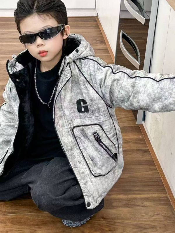 <<100-140>>霧影銀灰口袋設計兔毛外套 