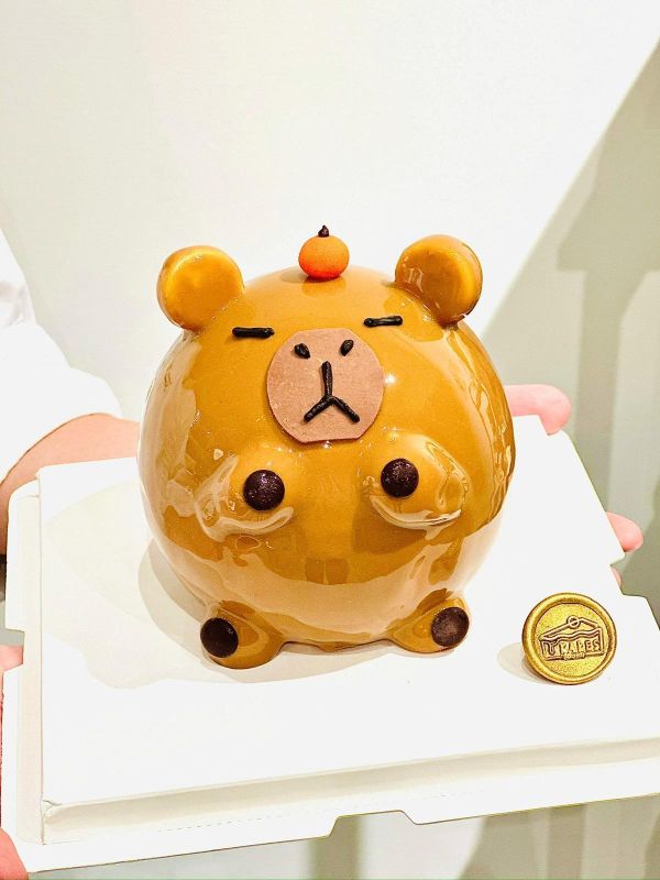 4"水豚君造型蛋糕 