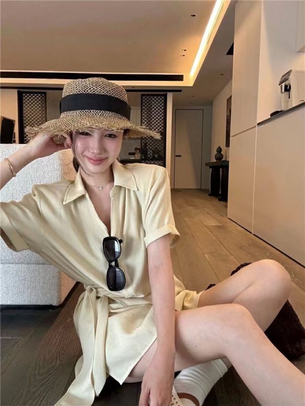 【Mi nin】綁帶收腰襯衫兩件套套裝 亞麻襯衫套裝, 綁帶顯瘦套裝, 襯衫短褲兩件套, 夏季出遊穿搭, 韓系亞麻風格, 法式慵懶套裝, 氣質通勤穿搭, 高腰短褲套裝, 修飾腰身穿搭, 涼感親膚布料, 女生約會穿搭推薦, 一套出門穿搭, 日常旅行套裝