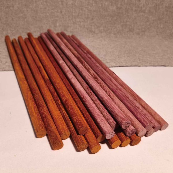紫心木木棒30cm（5入）｜硬木圓棒｜原木棒｜紅木棒｜木棍｜圓木棍｜美術材料｜工藝材料｜創客材料｜DIY材料 紫心木,木棒,硬木圓棒,原木棒,實木棒,木棍,圓木棍,美術材料,工藝材料,創客材料,DIY材料