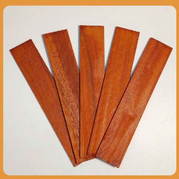 紅花梨｜薄木片｜牌子料｜薄木料｜書籤料｜雷雕木料｜木片｜貼片｜美術材料｜工藝材料｜創客材料｜DIY材料 紅花梨,薄木片,牌子料,薄木料,書籤料,雷雕木料,木片,貼片,美術材料,工藝材料,創客材料,DIY材料