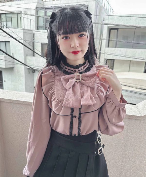 ROJITA 約克拼接設計大蝴蝶結上衣 粉色 / 長袖 / F碼 