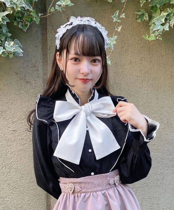 ROJITA 大蝴蝶結蕾絲襯衫 長袖 / 黑色 / F碼 