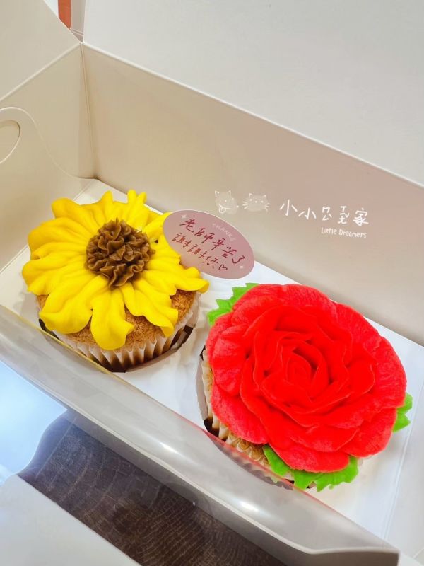 精緻豆沙花杯子蛋糕 