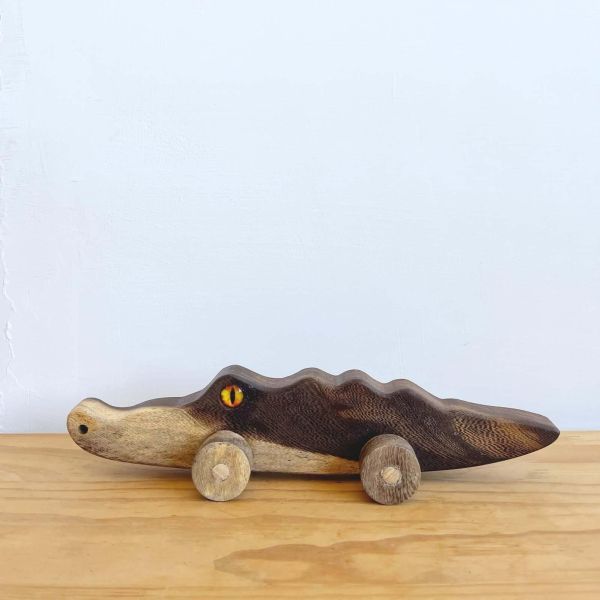 鱷魚玩具車 #鱷魚 #玩具車 #雞翅木