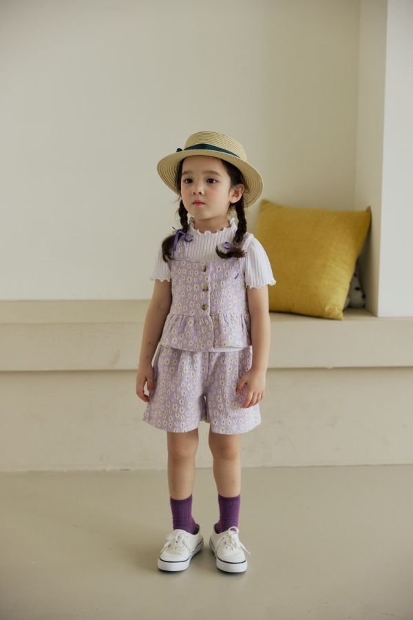 Orange mom/背心/長褲/短褲/碎花/荷葉下擺/小公主/小雛菊套裝/預購 Orange mom/背心/長褲/短褲/碎花/荷葉下擺/小公主/小雛菊套裝/秋裝/正韓童裝