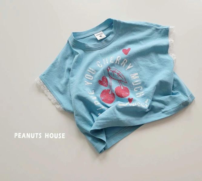 Peanuts house 花生家/2025夏/短袖上衣/袖子蕾絲邊 Peanuts house 花生家/正韓童裝/短袖上衣/袖子蕾絲邊