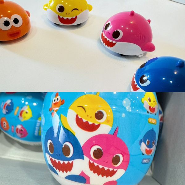 Babyshark鯊魚寶寶/陀螺/玩具/pinkfong/慣性陀螺車/迴力車/盲盒/隨機出貨 Babyshark鯊魚寶寶/陀螺/玩具/pinkfong/慣性陀螺車/迴力車/盲盒