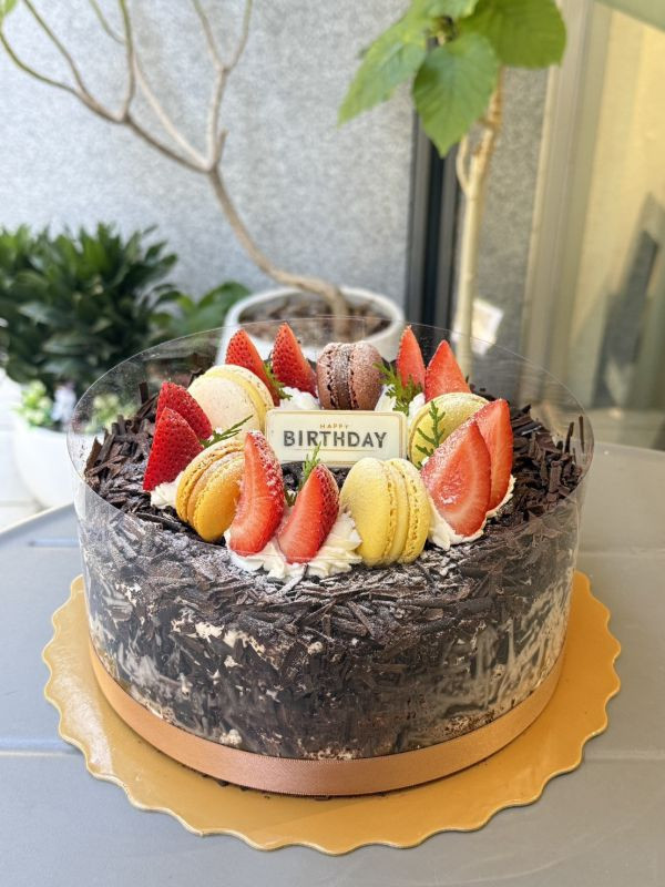 黑森林馬卡龍(原味蛋糕體) 