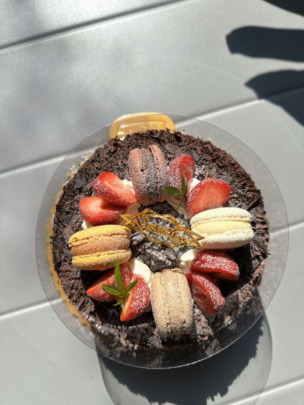 黑森林馬卡龍(原味蛋糕體) 