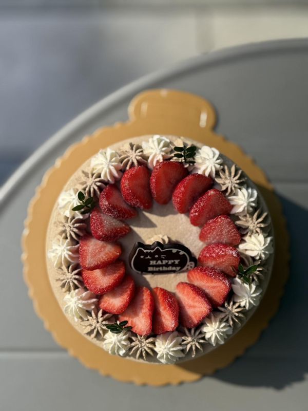 蜜香紅烏龍草莓布丁 